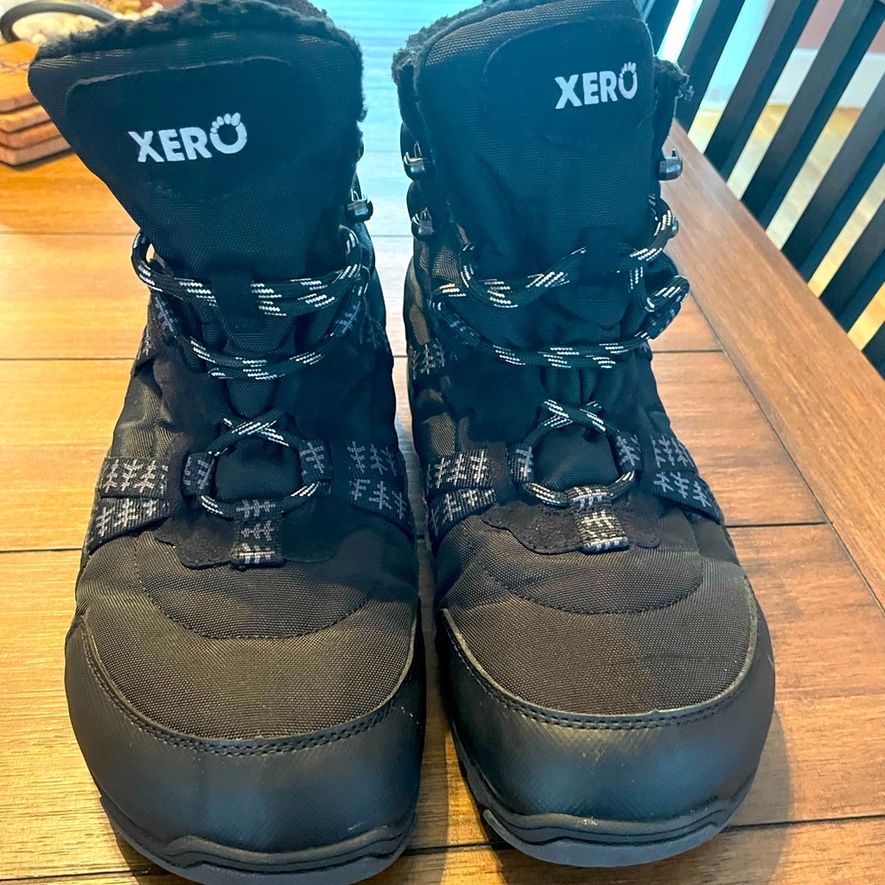 Xero men’s waterproof black winter boot
